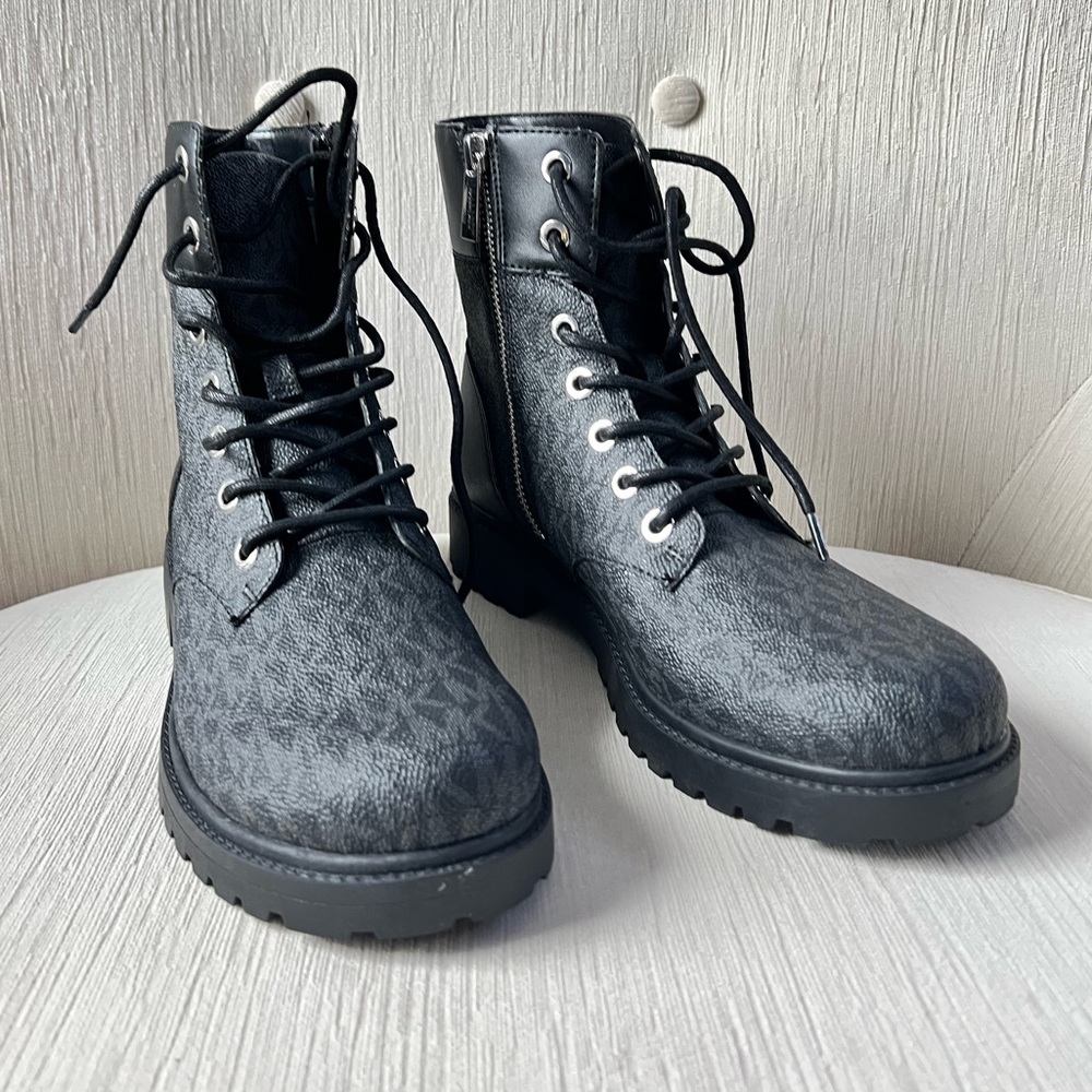 MICHAEL KORS Logo Combat Boot